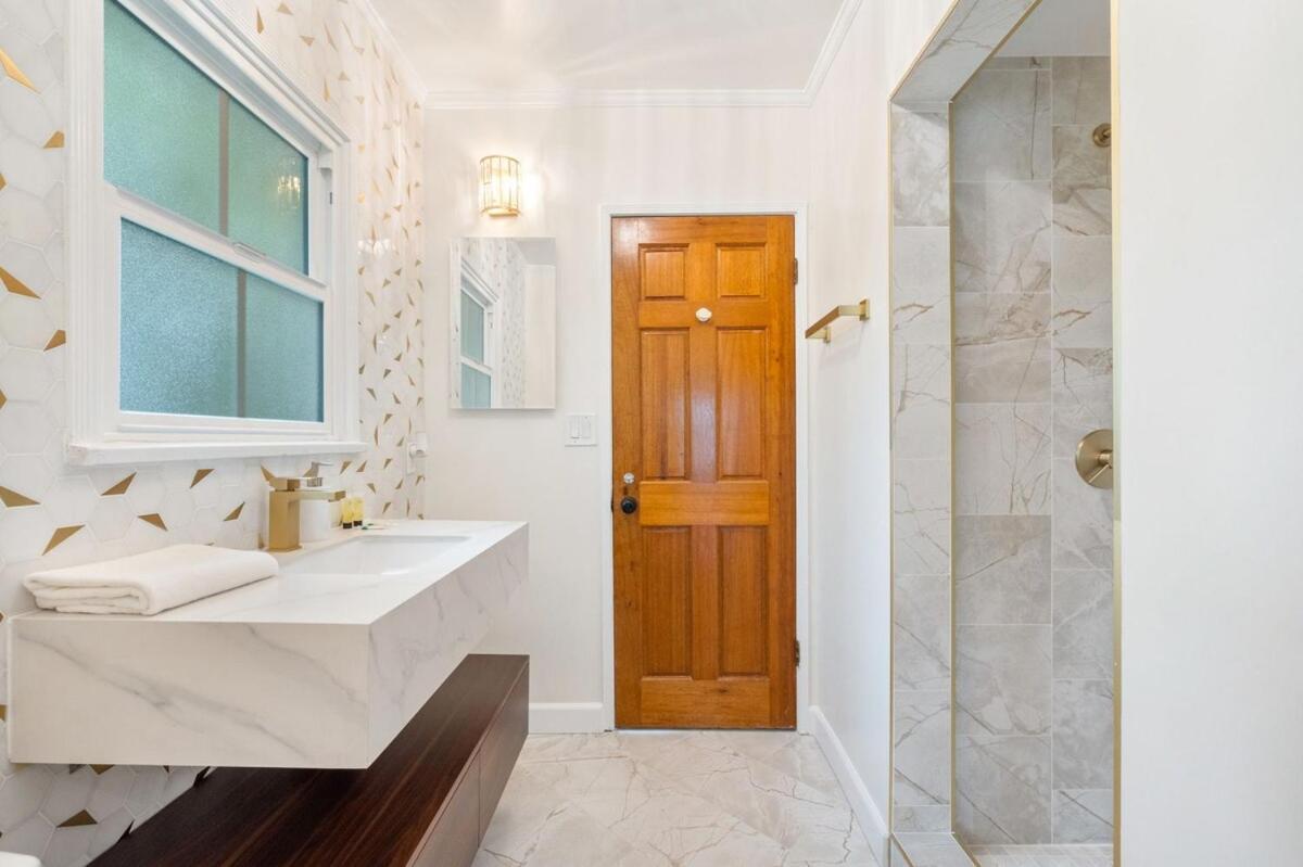 Beverly Hills 6br Haven W Pool Hot Tub *