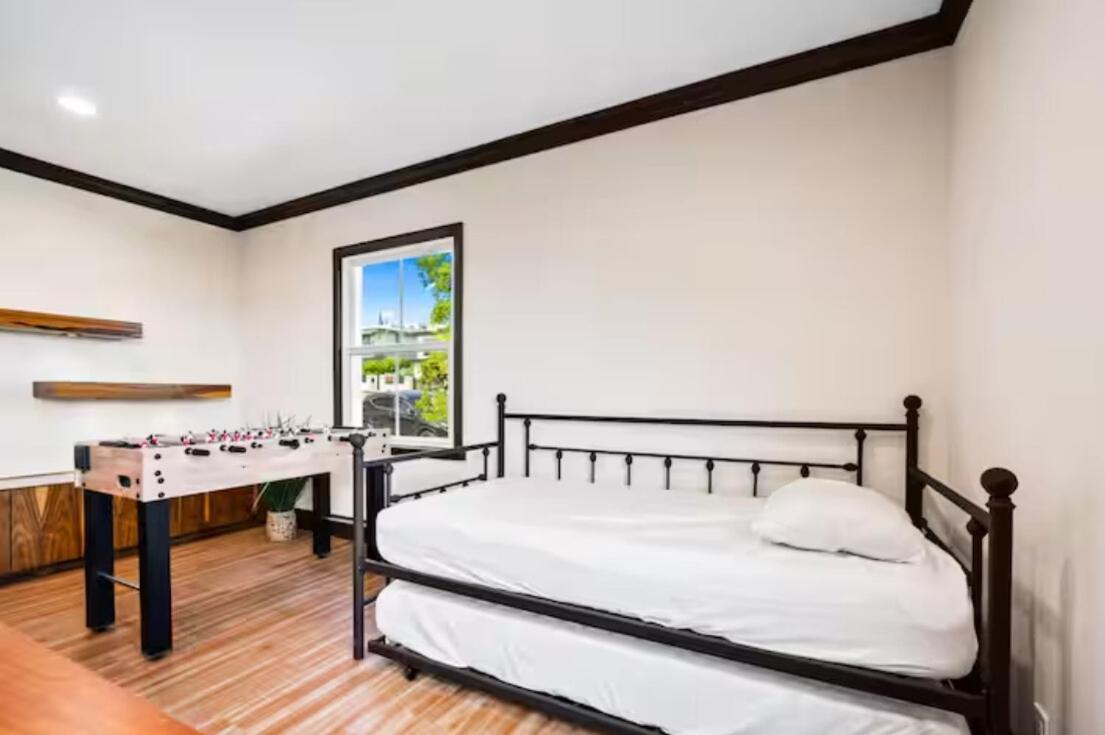 Beverly Hills 6br Haven W Pool Hot Tub Holiday home Los Angeles