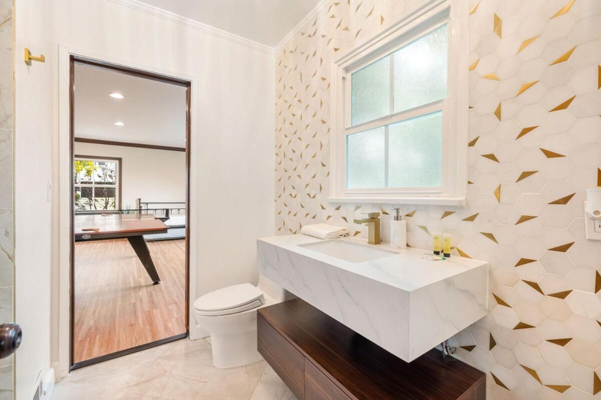 Holiday home Beverly Hills 6br Haven W Pool Hot Tub Los Angeles